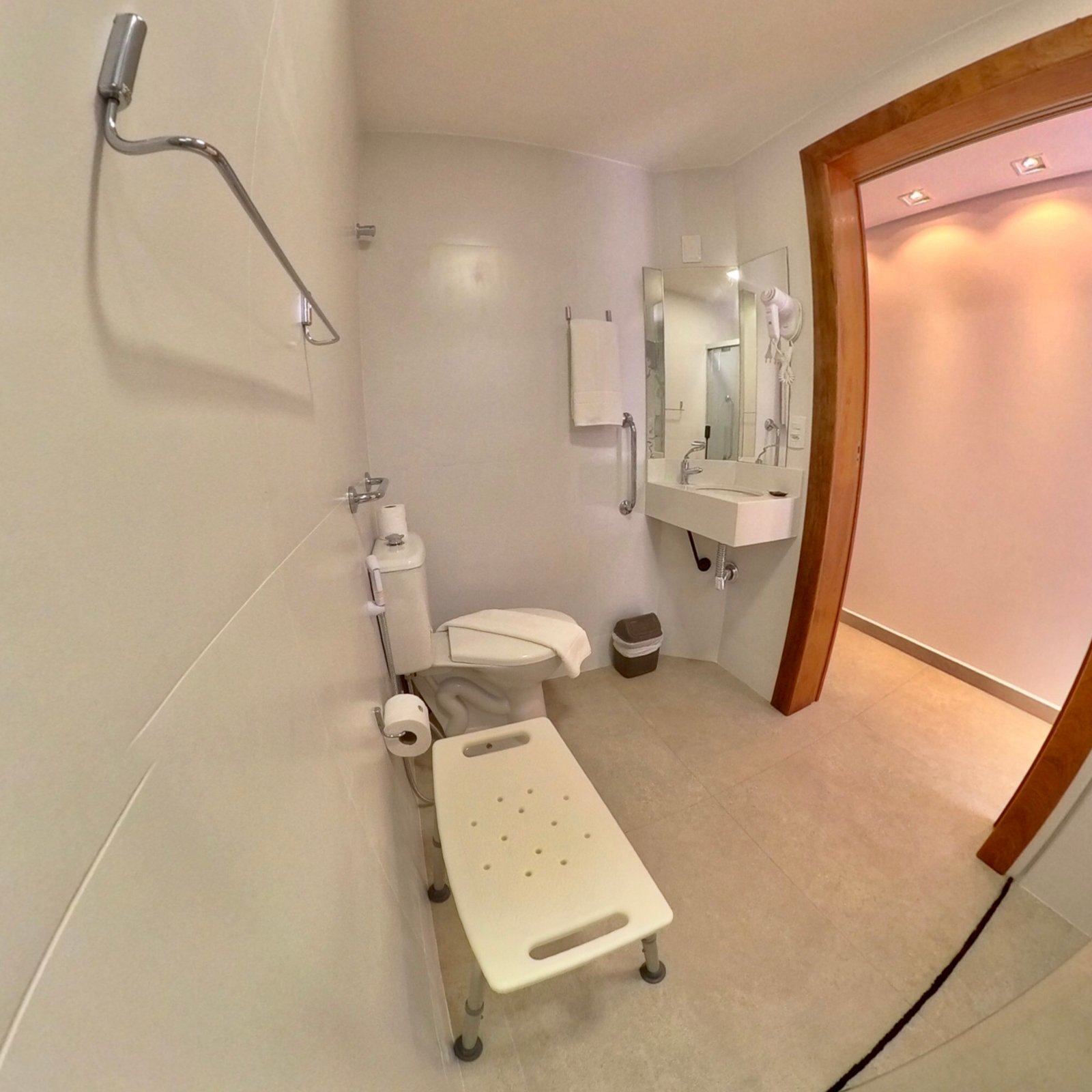 Suíte Adaptada (PNE) - Foto 9